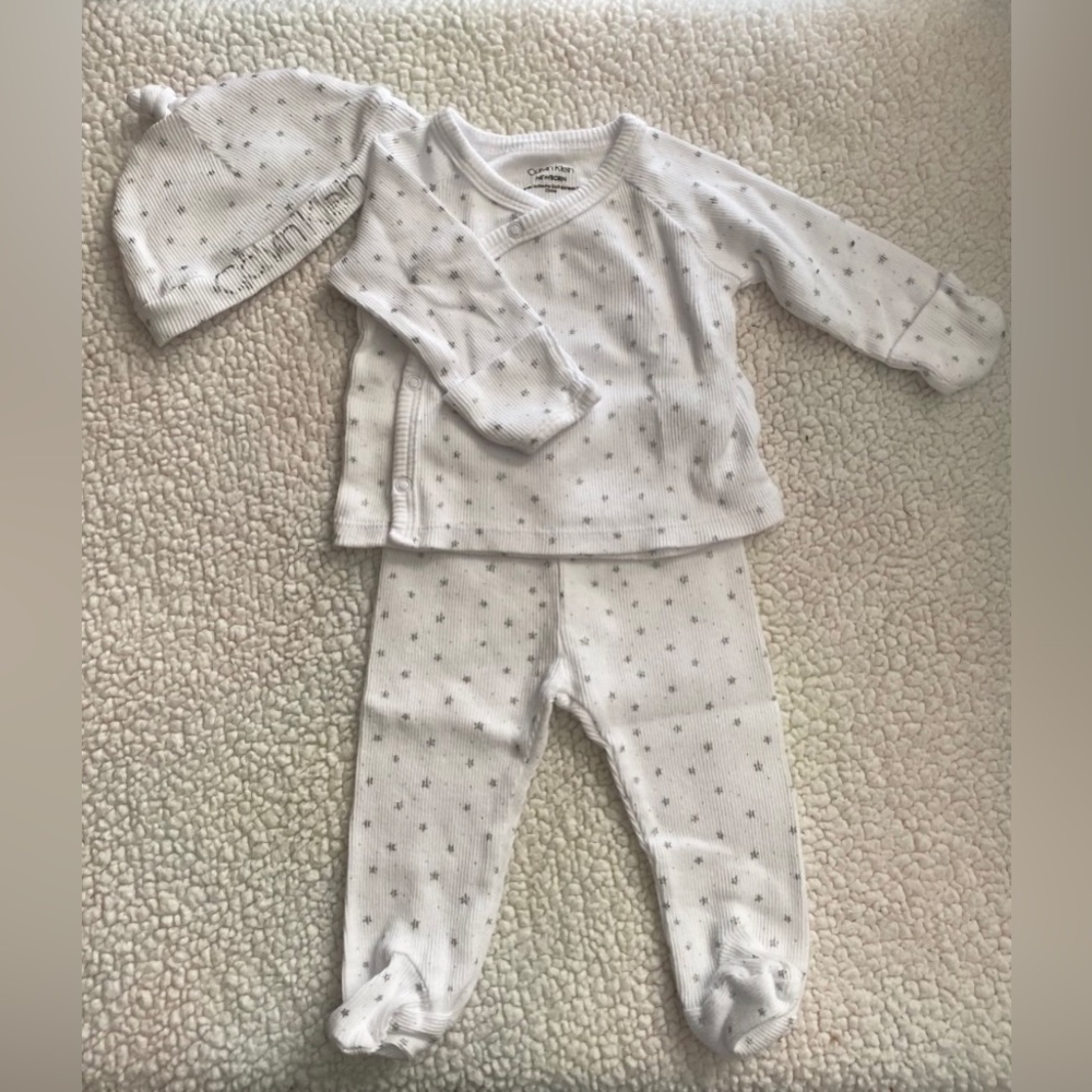 Calvin Klein Newborn Take Me Home 3 Piece Outfit